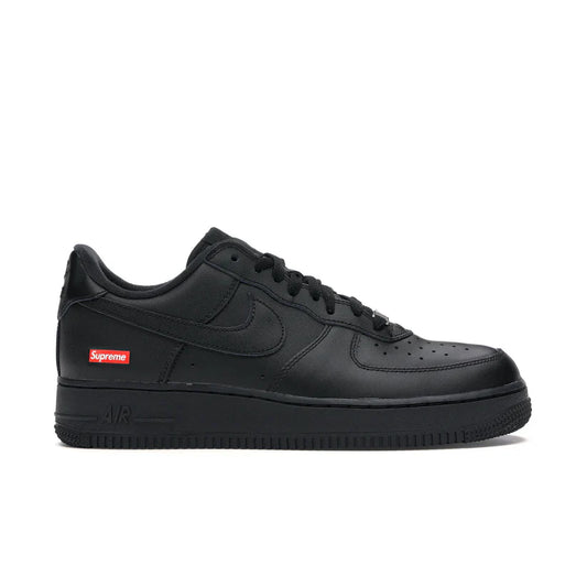 Nike Air Force 1 Low "Supreme Black"