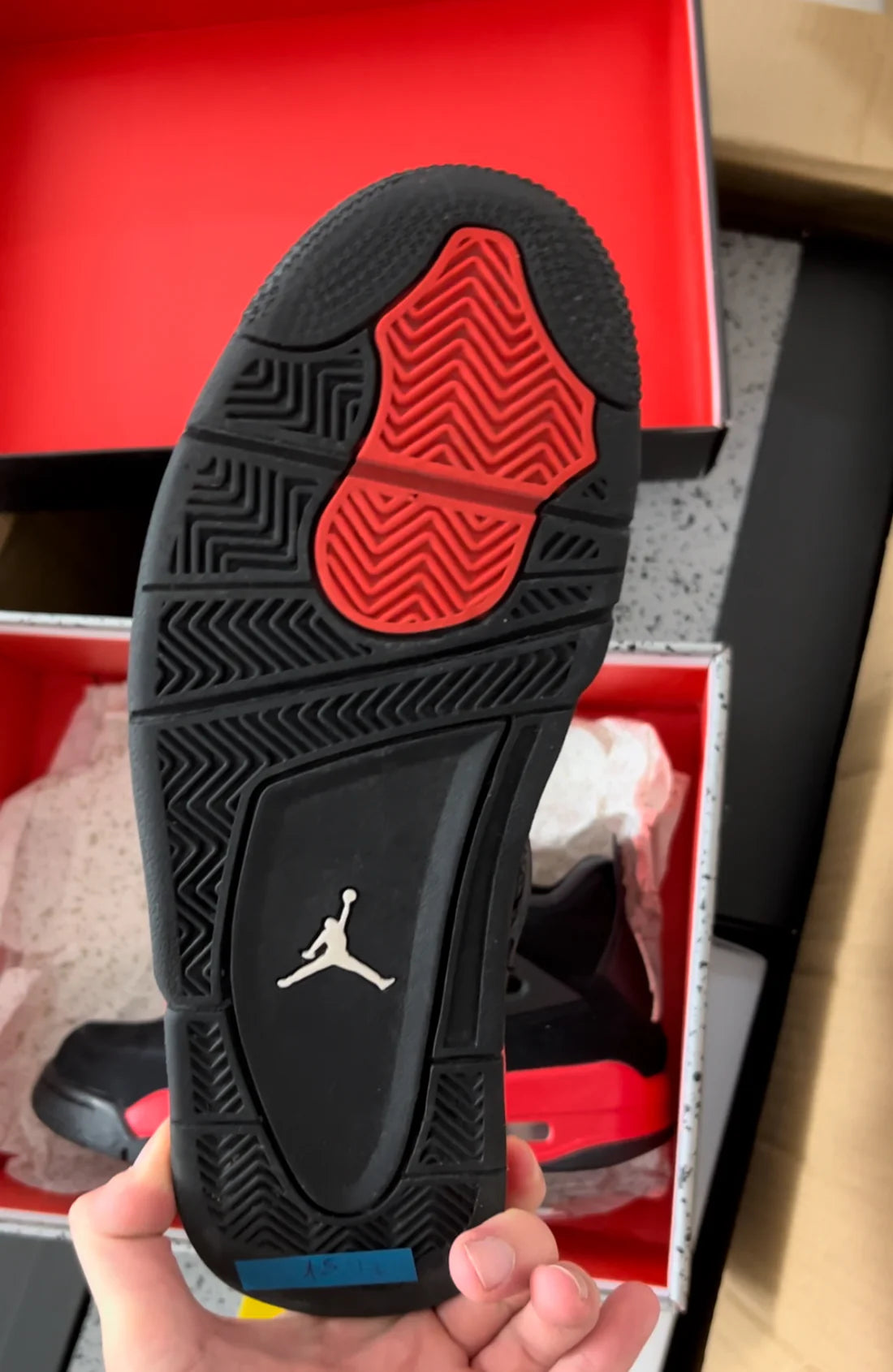 Jordan 4 Red Thunder EU40,5