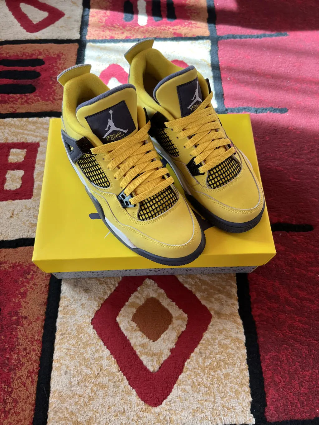 Jordan 4 Retro Lightning EU38,5