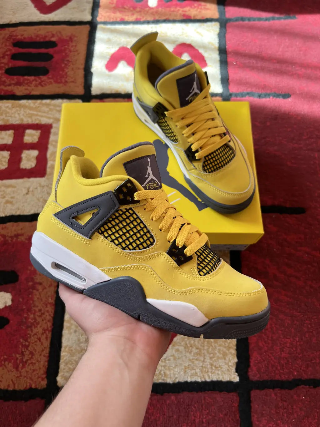 Jordan 4 Retro Lightning EU38,5